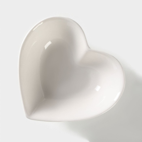 Салатник сердце цв.белый 12*11,5*4,2см 4951216